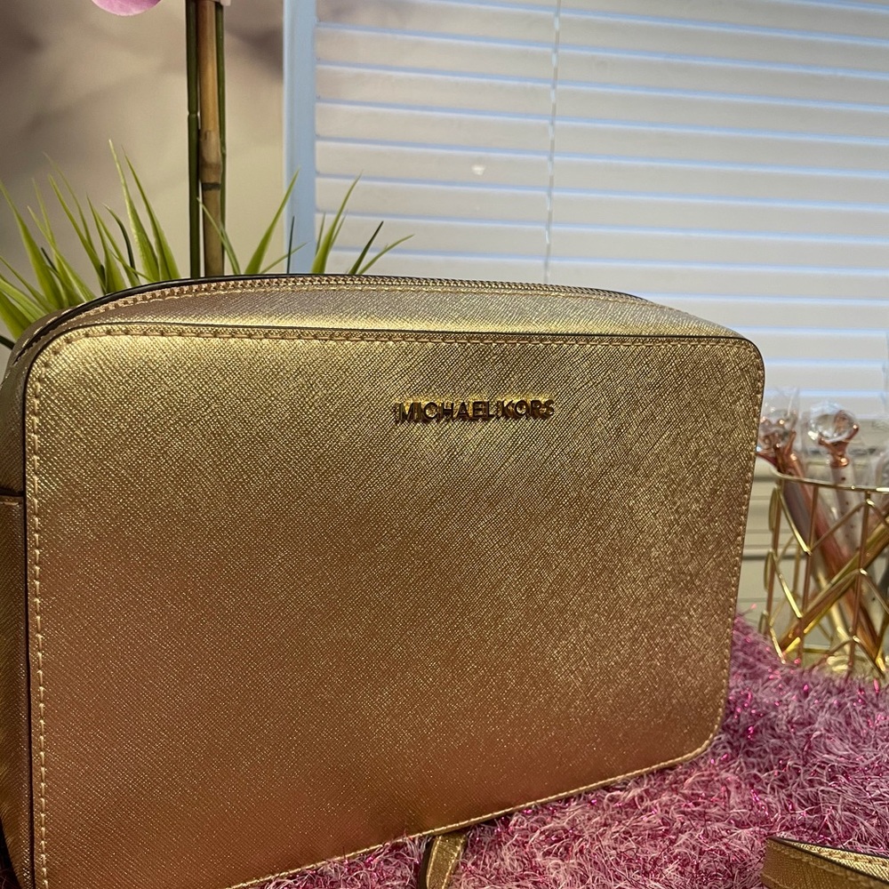 Michael Kors Metallic Leather Crossbody Pale Gold